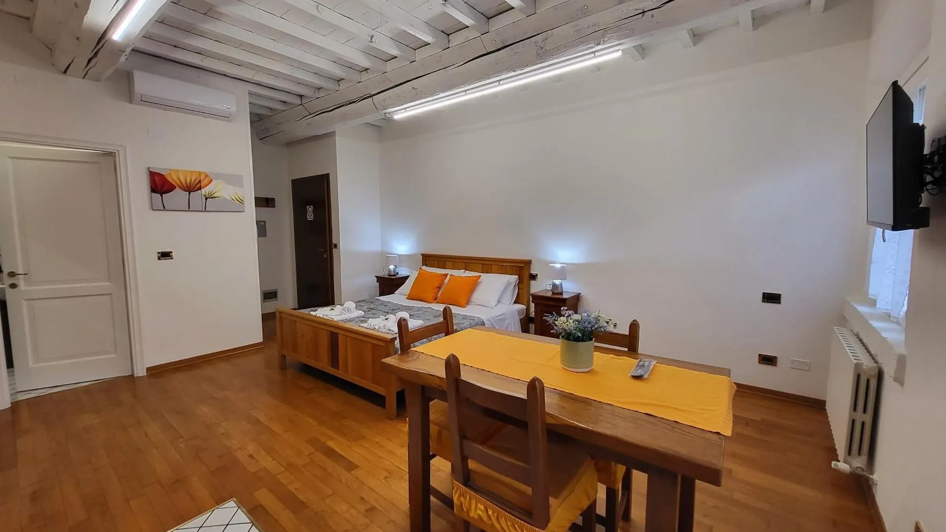 Residence Antico Borgo Modena Aparthotel