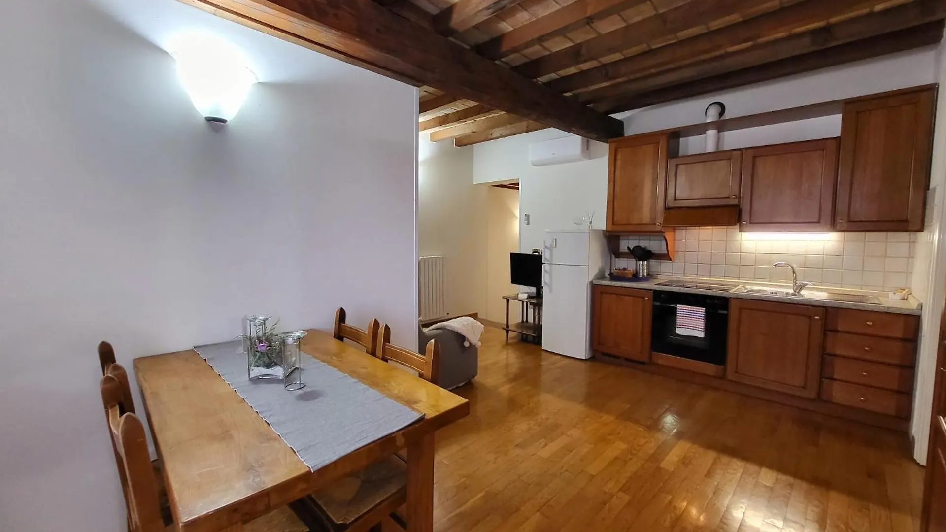 Residence Antico Borgo Modena Aparthotel